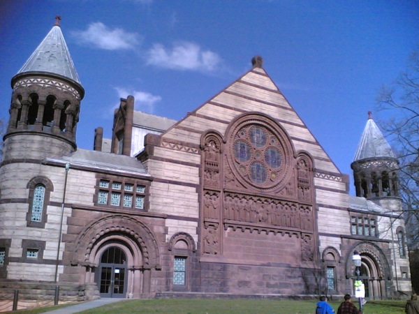 Princeton 大の教会。