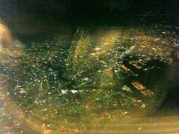 飛行機からみた東京の夜景。
