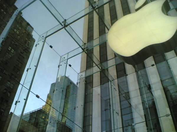 the Apple store 5th ave